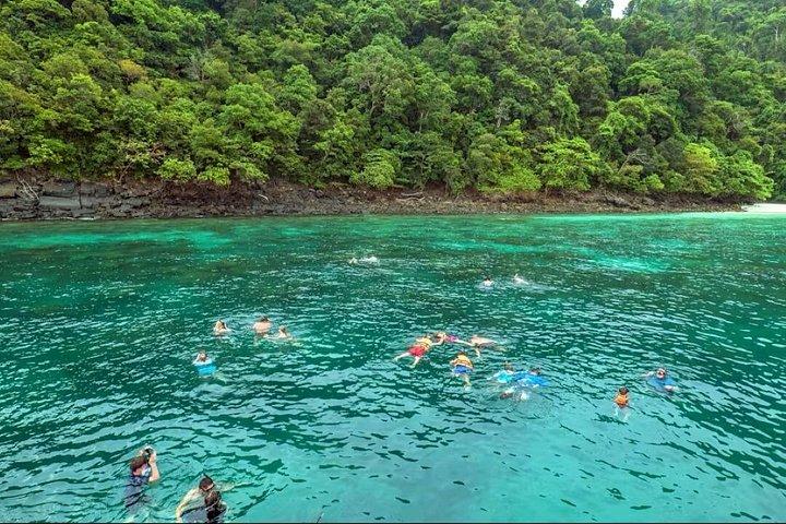 ピピ島終日ツアープーケット発サンセットパワーカタマラン