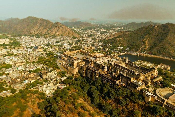 Agra till Jaipur Heritage Tour med Fatehpur Sikri & Abhaneri 2 Dag