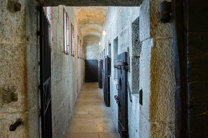 ロード・オブ・ザ・ナイト刑務所宮殿の監房と拷問道具チケット