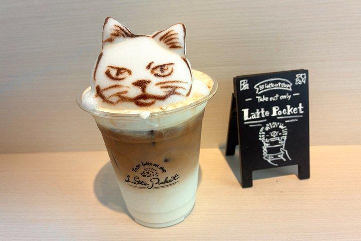 東京新宿猫カフェ、巨大3D猫と原宿3Dペットラテアート