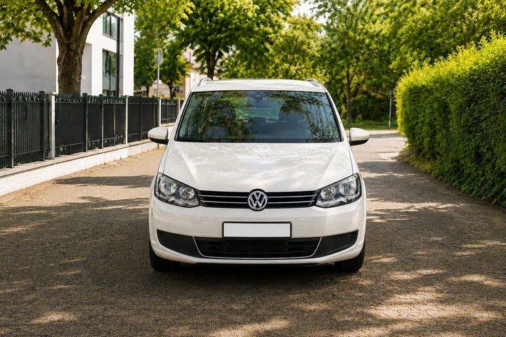 Frankfurt: Privat transfer til/fra lufthavn og by