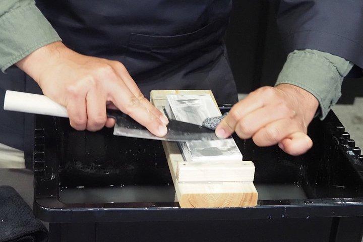 大阪で手作り包丁（研ぎ方・彫刻）