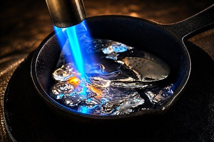 本物の忍者屋敷で金属手裏剣を作る京都