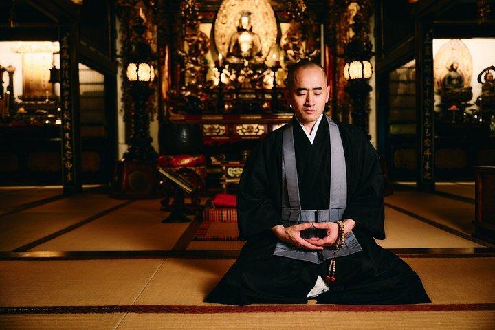 Meditación Zen en Kioto con Buda cerca del Templo de la Estación de Kioto