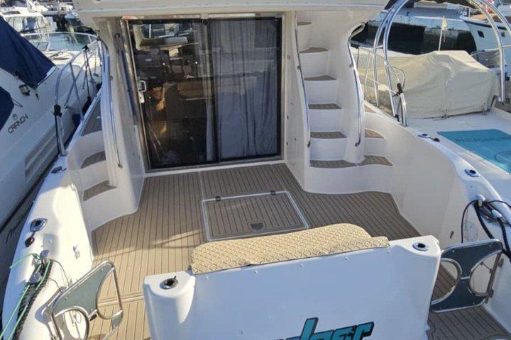 4H Private Yacht Charter de Fuengirola com lanches e bebidas