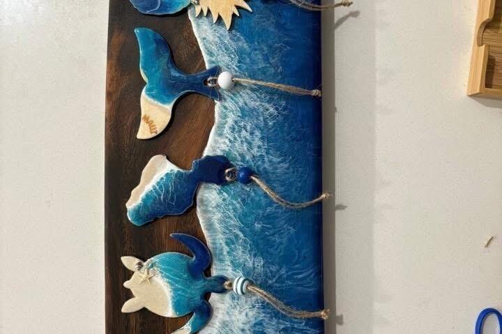 Make your own Maui Souvenir/Ocean resin class