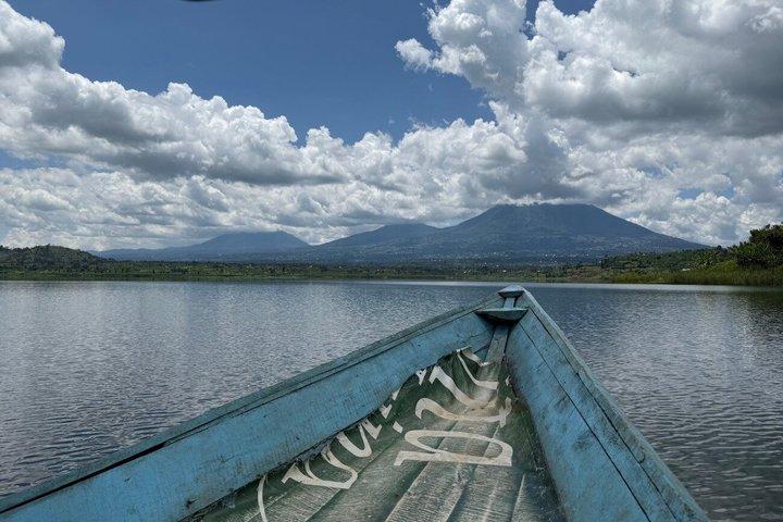 キガリ発ムサンゼ火山国立公園地域日帰りツアー