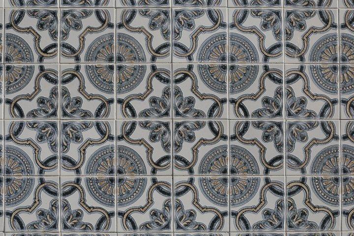 Aveiro Stories Canals and Tiles Guided Walking Tour