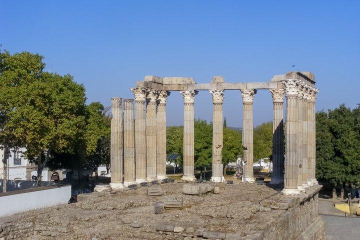 Walking tours by Evora UNESCO World Heritage Site