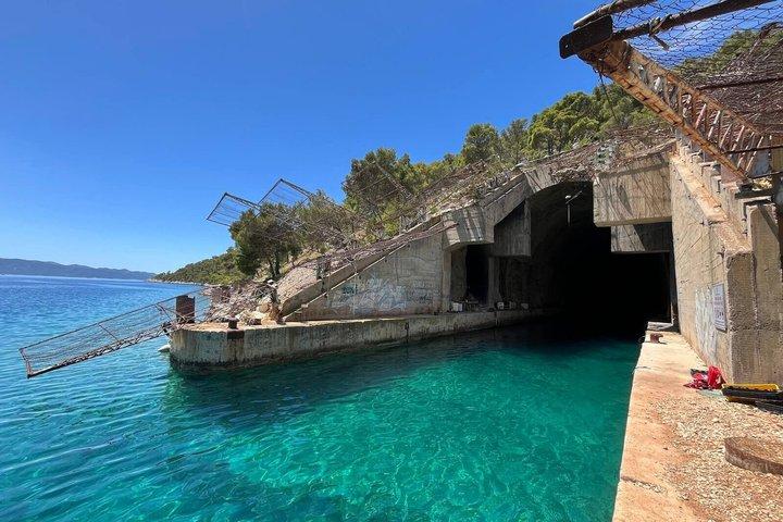 Excursion privée en bateau Corne d'Or et Brac