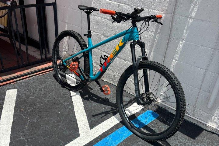 Standard- und Mountainbikeverleih