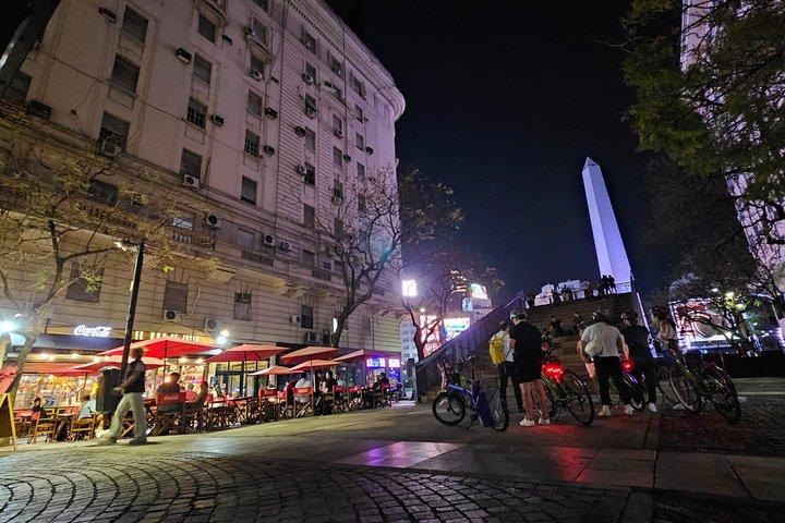 Excursão Noturna de E-Bike em Buenos Aires