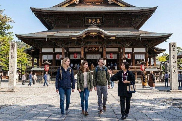 ライセンスガイド付き、長野の必見スポットを巡る 4 時間プライベートツアー