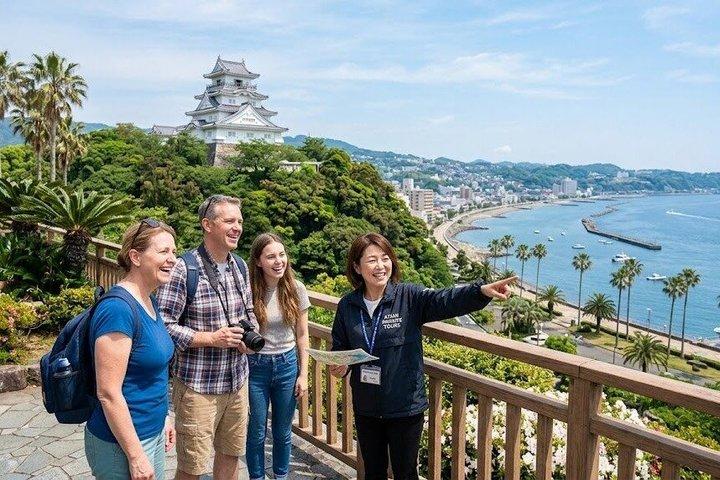 Excursion personnalisée d'une demi-journée à Atami avec Guide local agréé