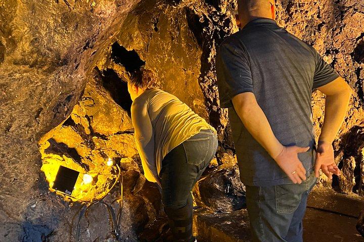 Balloon Flight in Teotihuacan + La Gruta Experience