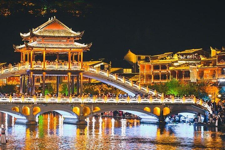 Zhangjiajie : Excursion d'une journée dans les villes anciennes de Furong et Fenghuang