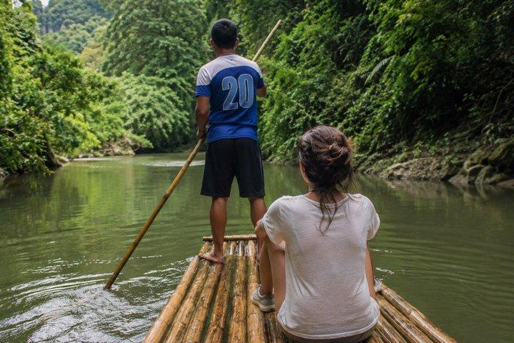 Customized Bamboo Rafting Limestone Massage