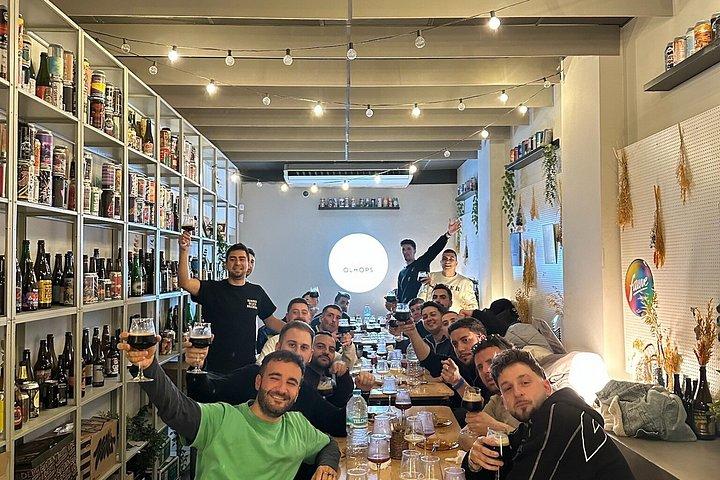 Experiencia de Cerveza Artesana y Tapas en Ruzafa, Valencia