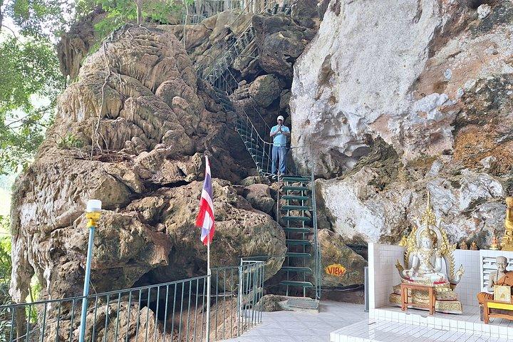 カオラックプラヤ・ナカラック・バーンリアン・バーントーン発3寺院ツアー