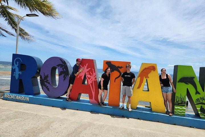 Private Customize Roatán Island Tour chocolate Rum local guide