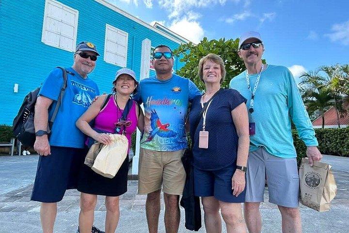 Private Customize Roatán Island Tour chocolate Rum local guide