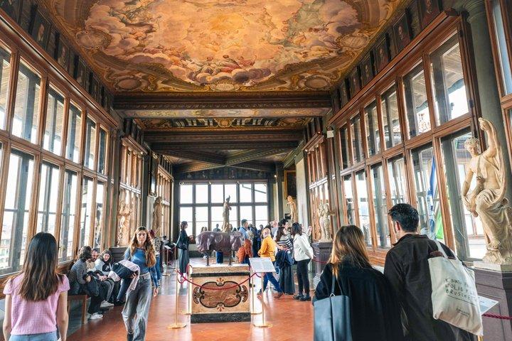 Uffizi Gallery Fast Track Audio Guide or Small Group options