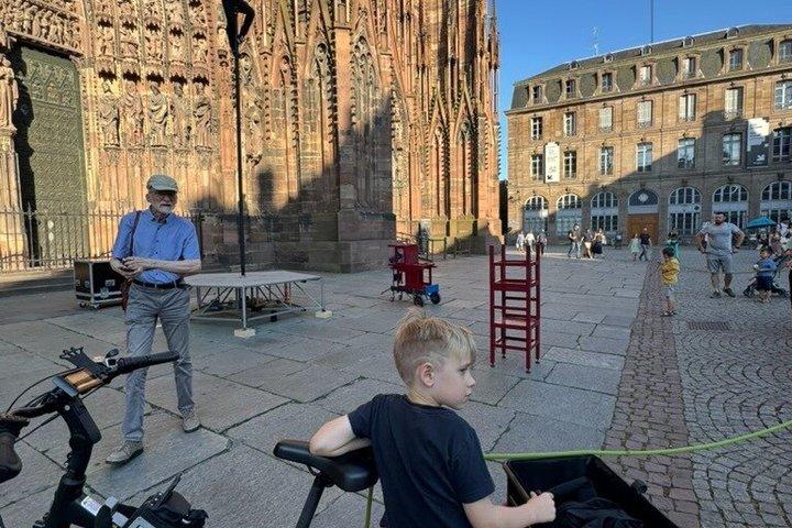 ストラスブールEバイクレンタル、セルフガイド付きオーディオツアー