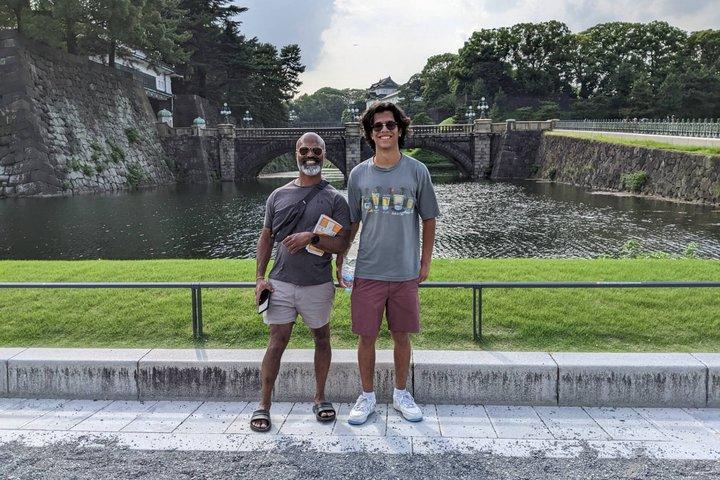 成田発東京レイオーバーカスタマイズツアー、ライセンスガイド