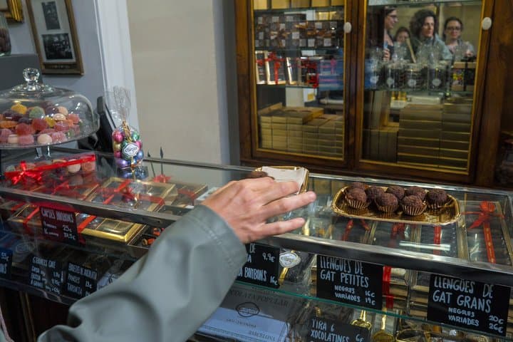 Barcelona Premium Chocolate Tour: Tasting & Hands-on Workshop
