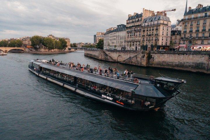 Bateaux Mouches® パリのセーヌ川ディナークルーズ