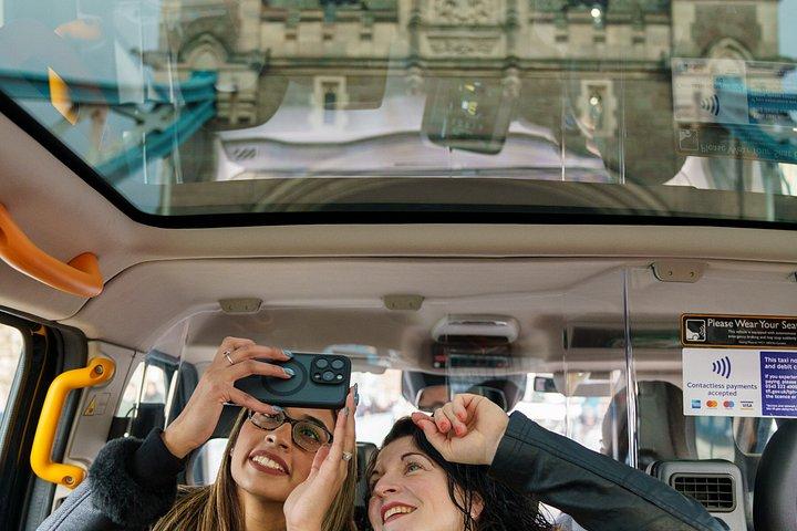 Discover London in a Panoramic Black Cab