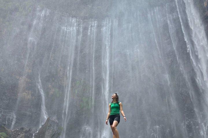 スラバヤ・トゥンパク・セウの滝Mt Bromo Ijen 3D2N Tour Drop Bali