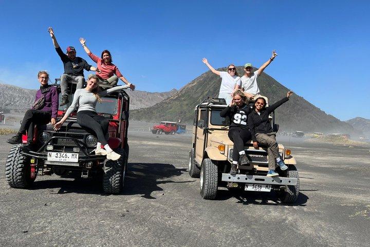 スラバヤ・トゥンパク・セウの滝Mt Bromo Ijen 3D2N Tour Drop Bali