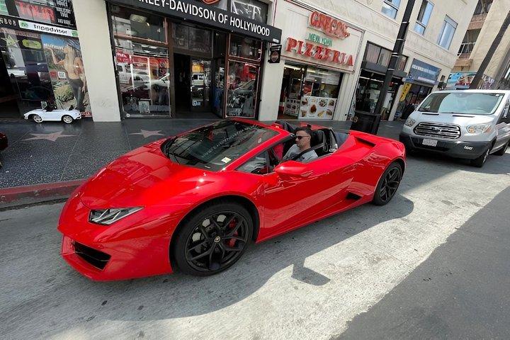 20 -minütige Fahrt : Hollywood zum Sunset Blvd im Lamborghini