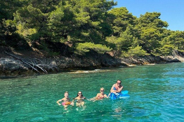 Experience Zadar Archipelago with Antares sailing shared tour