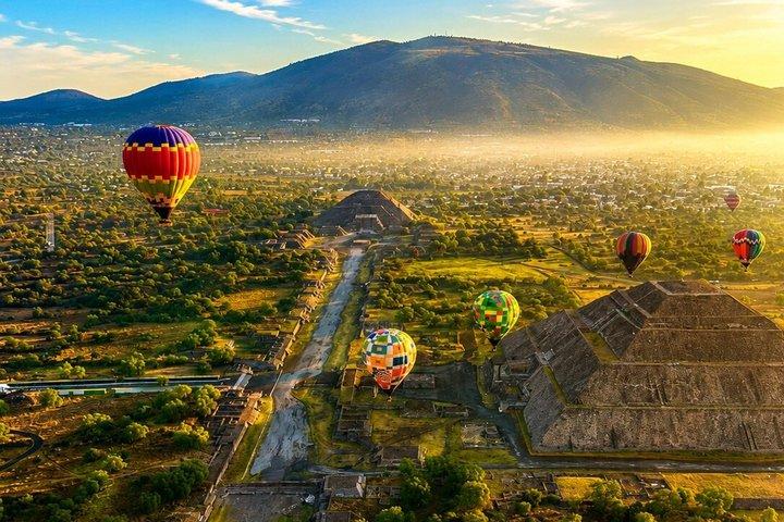All Inclusive Teotihuacan Balloon Flight|CDMX and Breakfast in Cueva