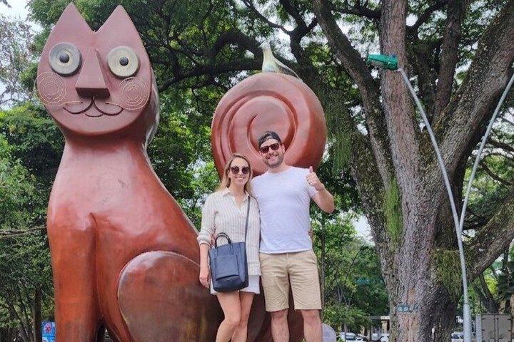 カリシティツアー安全で快適で本格的な文化