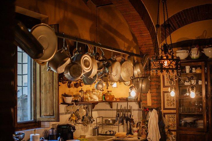 Truffle Hunt & Tasting – Tuscany's Truffle Capital