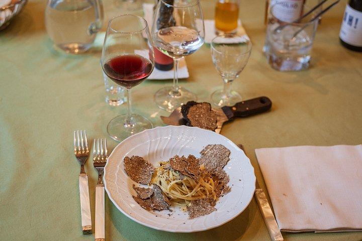 Truffle Hunt & Tasting – Tuscany's Truffle Capital