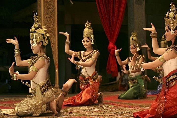 Luxury Apsara Dinner & Khmer Traditional Dance Show