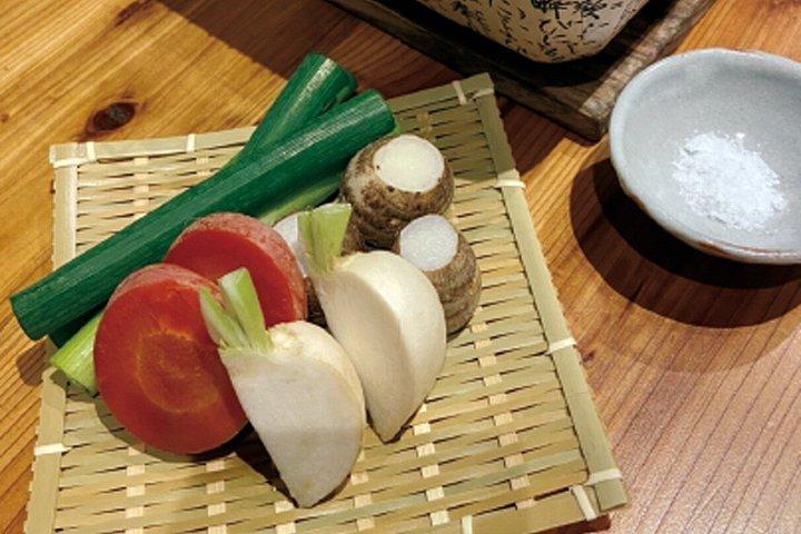 京都の酒テイスティングとクルーズ半日ツアー