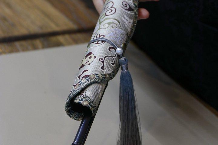 成都：蜀錦扇を制作する — あなただけのユニークなお土産