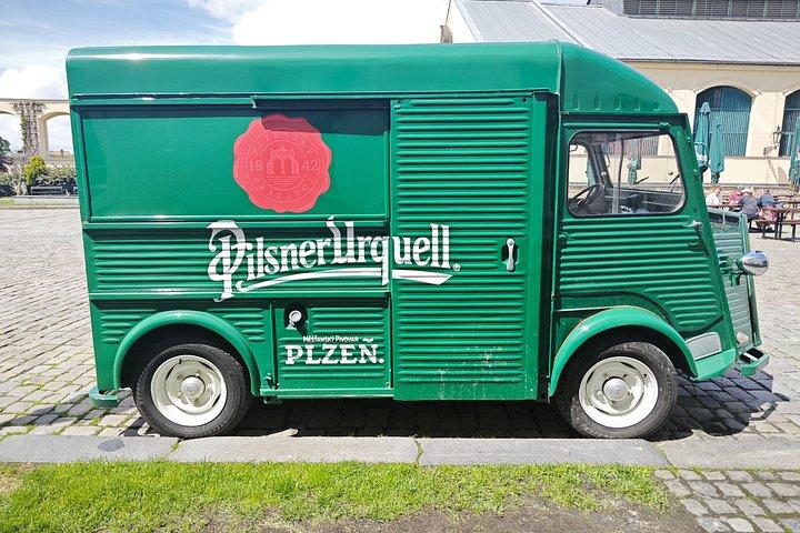 Pilsen、ガラス細工&カールシュタイン:プラハからのプライベート日帰り旅行