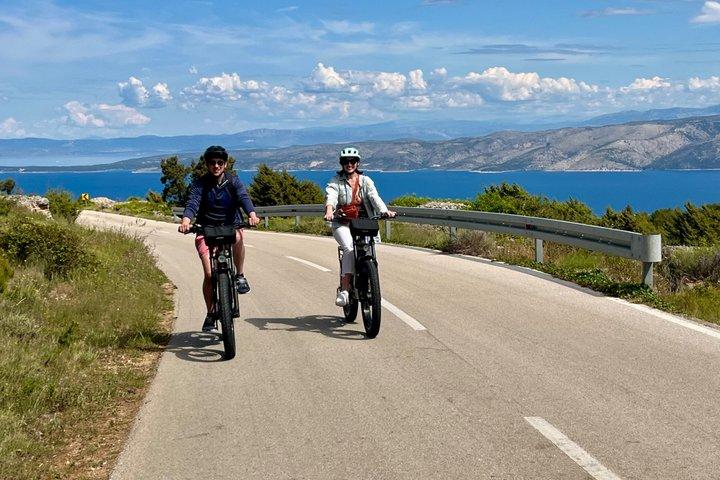 Sunset E cykeltur og vinsmagning på Hvar Island
