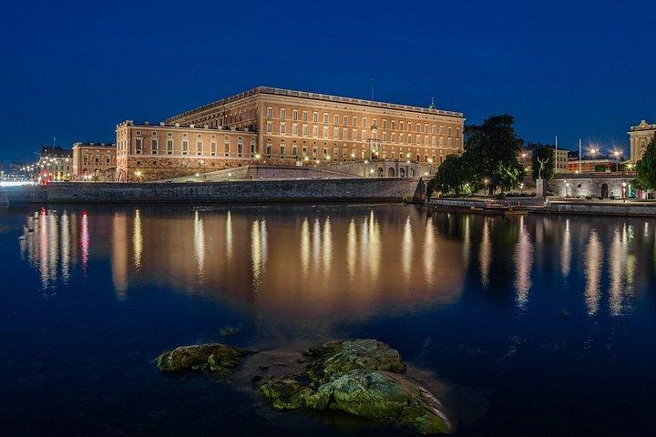 ガムラ・スタンと市庁舎を巡るストックホルム・ナイトツアー