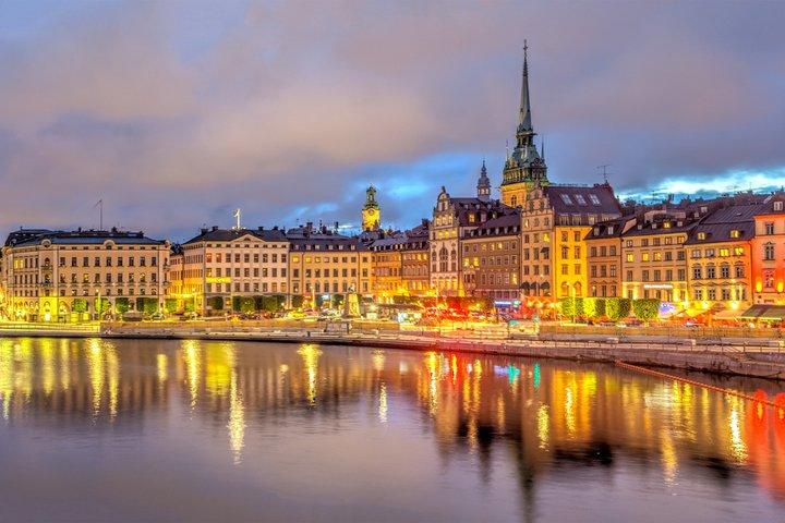 ガムラ・スタンと市庁舎を巡るストックホルム・ナイトツアー