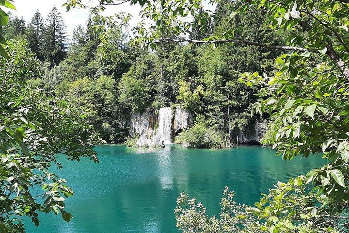 Plitvice Lakes Private Day Trip from Zagreb - Premium SUV