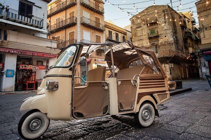 Tuk tuk ride, ape car