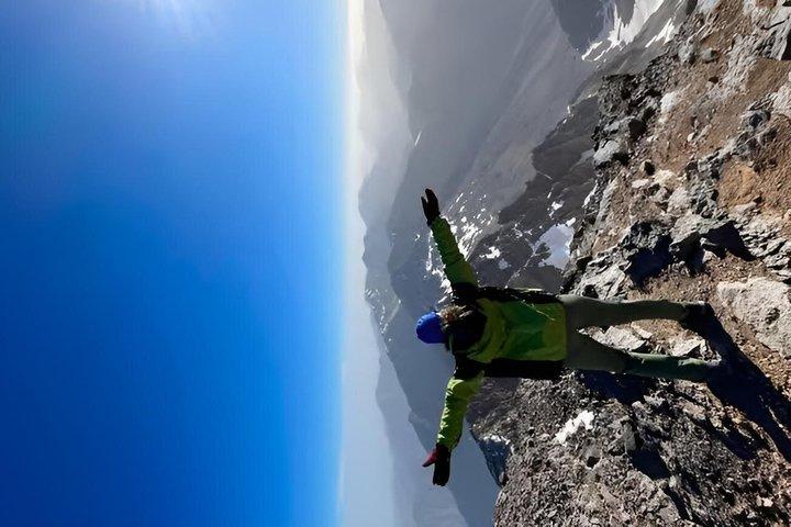 トゥブカル・トレック北アフリカ最高峰3日間アドベンチャー