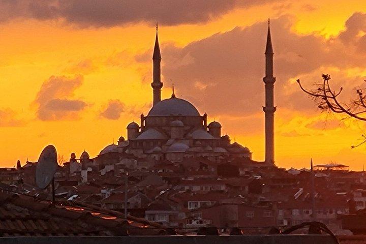 Taste of Istanbul: Traditional Turkish Food & Rooftop Experience